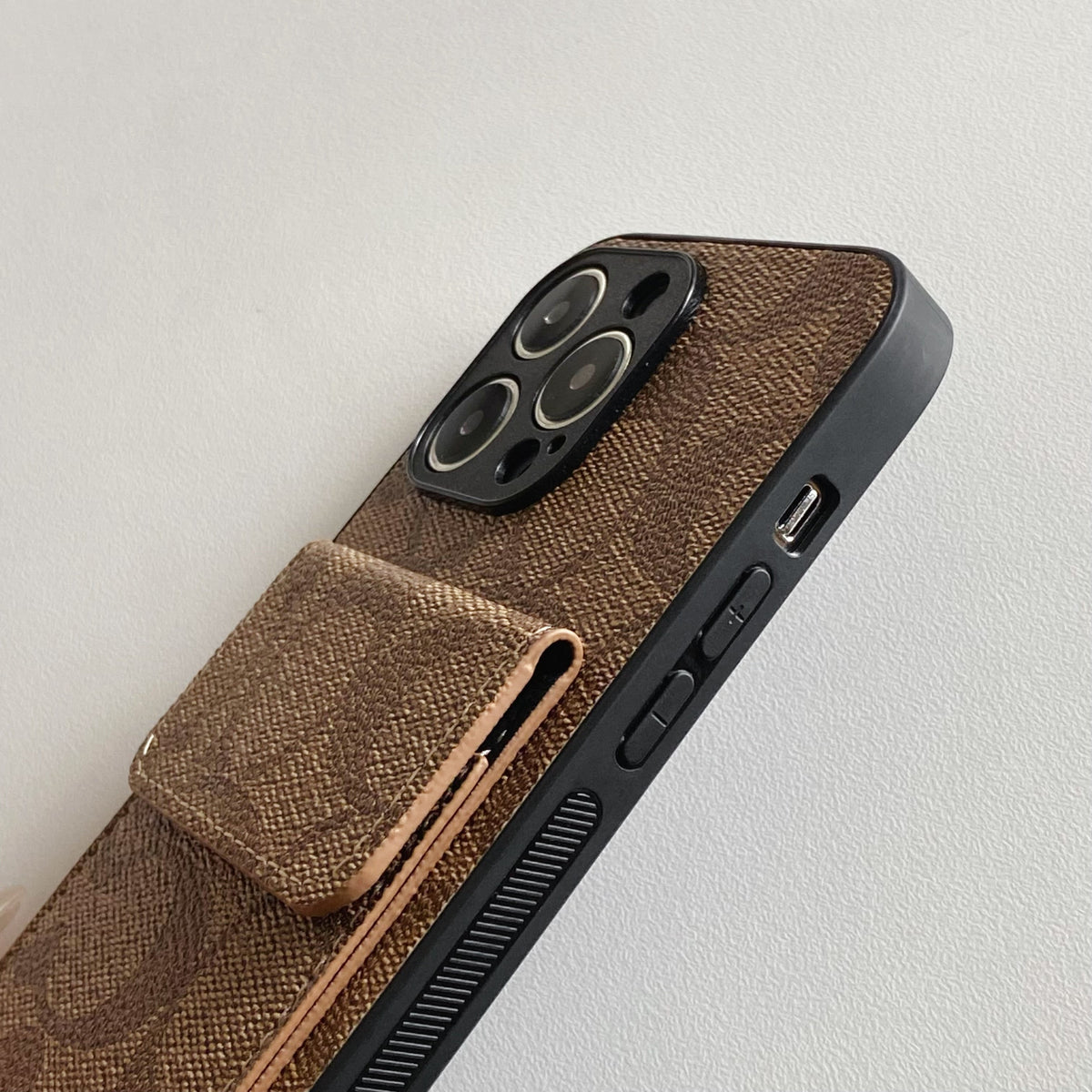 Classic iPhone Case With Wallet Light Brown-