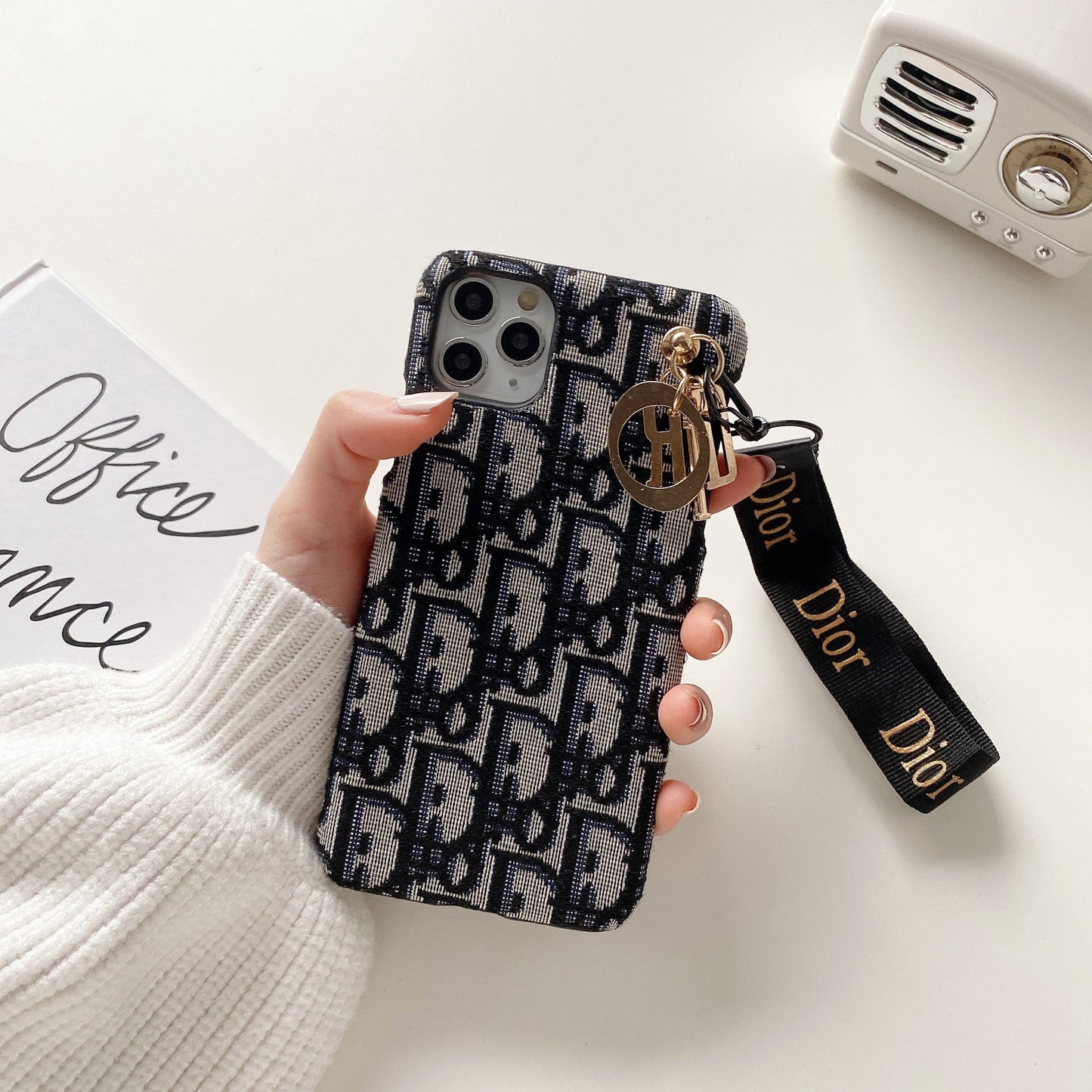 Fashion iPhone Case With Strap Black-