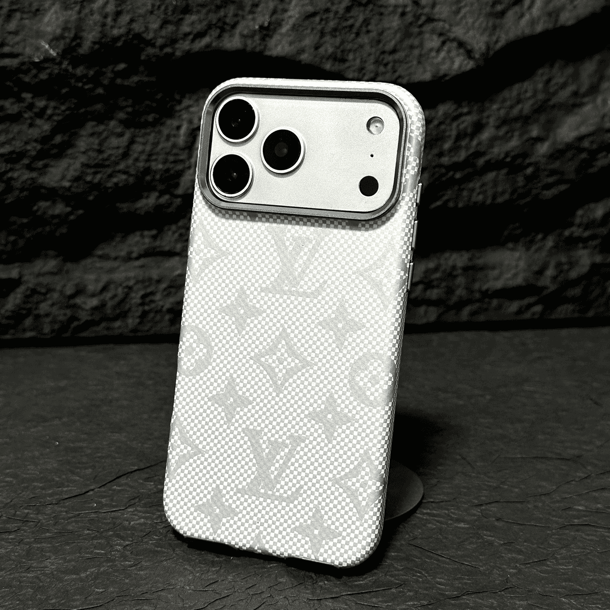 Luxury Carbon Fiber Stripe iPhone Case