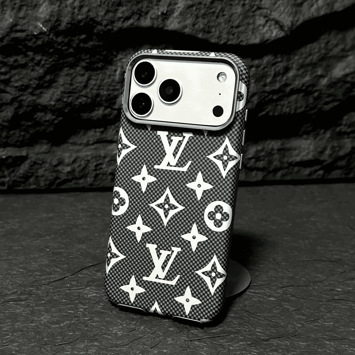 Luxury Carbon Fiber Stripe iPhone Case