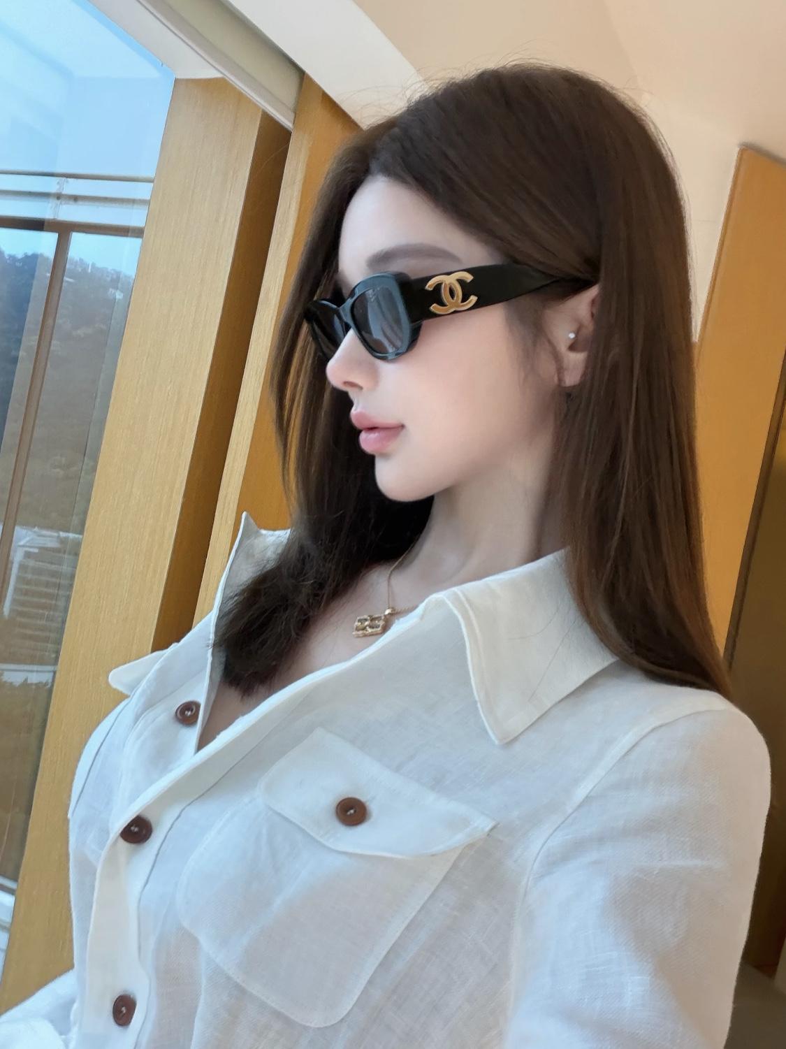 Classic Retro Frame Sunglasses